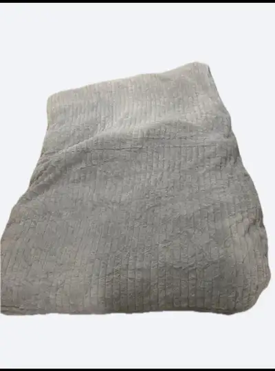 Faux Fur Pet Bed, View more