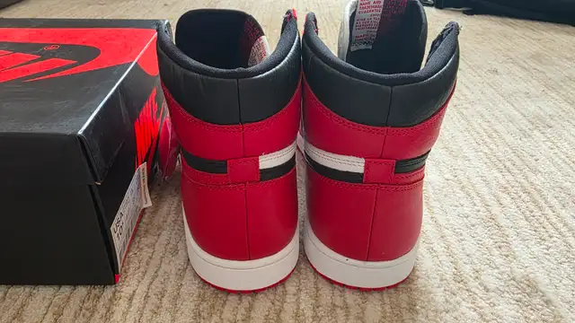Jordan 1 - Homage To Home (Non-numbered) SZ 10.5 in Arts & Collectibles in City of Toronto - Image 6
