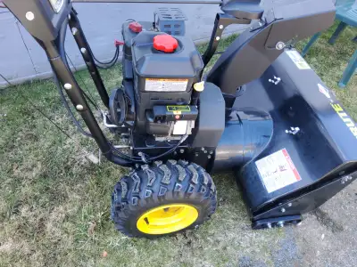 USED BRUTE BY BRIGGS AND STRATTON 1150 SNOWBLOWER, View more
