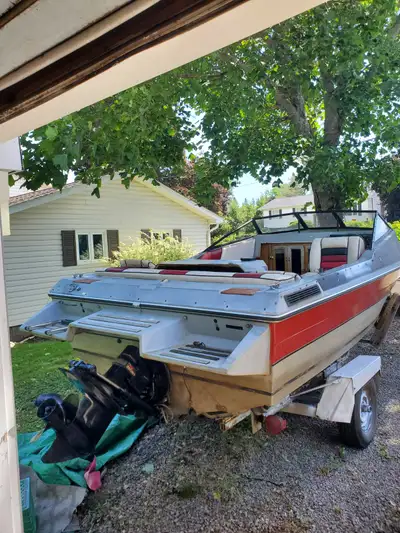 1200 FIXER UPPER, 3 liter rebuilt 3 years ago alpha 1 rebuilt also good trailer. i took starter off...