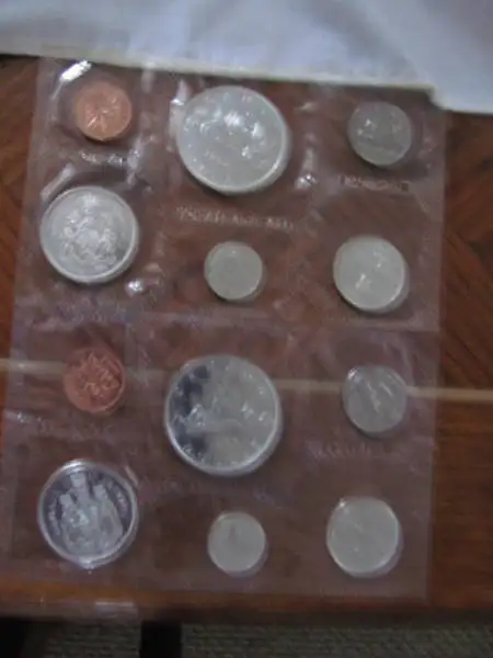 Estate & coin collections in Hobbies & Crafts in Leamington - Image 9