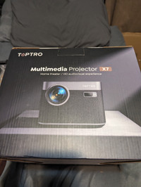Toptro x7 projector with accessories
