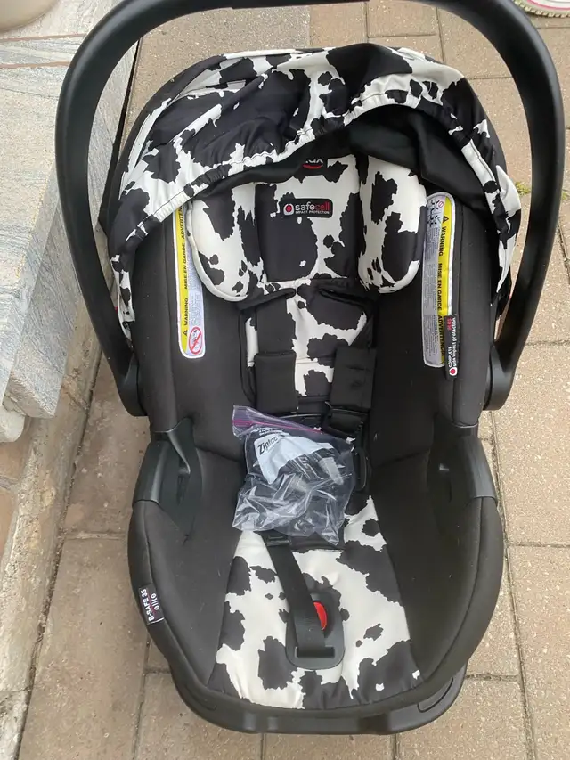 Britax Safe 35 Elite Car Seat in Strollers, Carriers & Car Seats in Oakville / Halton Region - Image 3