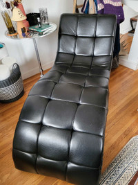 Lounger- great condition!