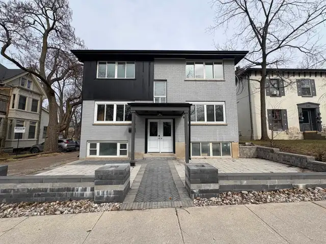Renovated 2 Bed 1 Bath Old South