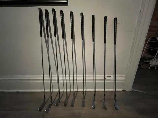 Wilson Staff Ultra 45 Golf Clubs; 2i-PW; Right-handed in Golf in City of Toronto - Image 5