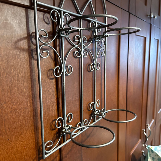 Wrought iron wall hanger for 4 plants or hairdryer/straightener in Home Décor & Accents in Oshawa / Durham Region - Image 2