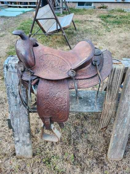 Pony saddle in Equestrian & Livestock Accessories in Bridgewater - Image 3