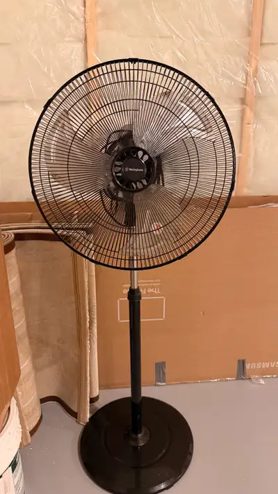 Big Standing fan. Adjustable height, View more