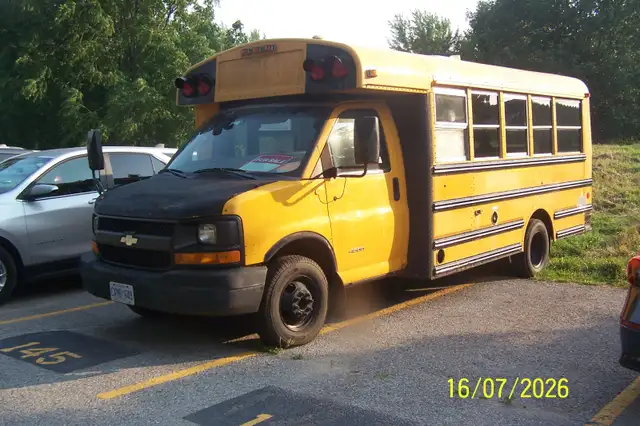 2010 Chev/Thomas shorty school bus for sale