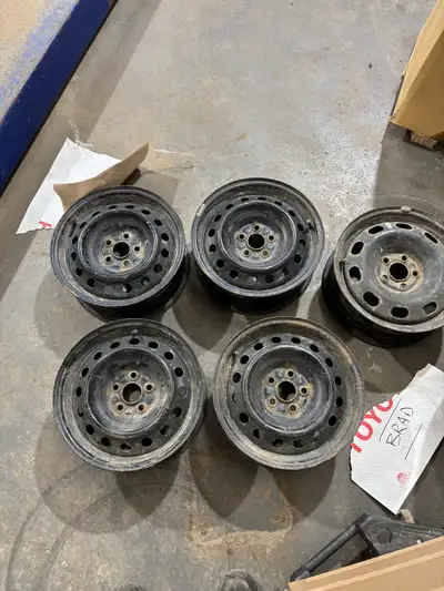 15in steel rims, 5x100 bolt pattern. Came off a Toyota Corolla. $120 OBO