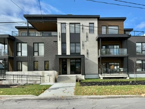 1220 Rue Union — photo 1