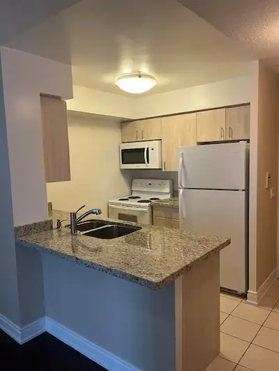 1 Bedroom Ultima Towers @ Yonge/Sheppard w/ Parking n Locker