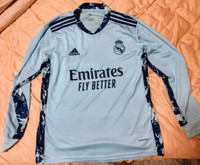 Like new Men's Real Madrid long sleeve jersey