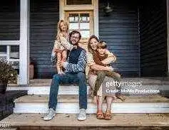 looking for 4/5 bedroom townhouse