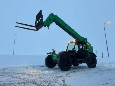 2018 JCB 510-42 Zoom Boom 5806hrs Open Station Cab 10,000lb lift 42’ Reach 60” Forks Manual Quick At...