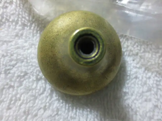 groupe de 5 poignees ou boutons  neuves pour porte ou tiroir in Windows, Doors & Trim in Laval / North Shore - Image 4