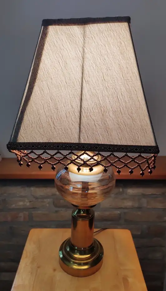 Vintage Brass/Glass Table Lamp in Indoor Lighting & Fans in Barrie - Image 2