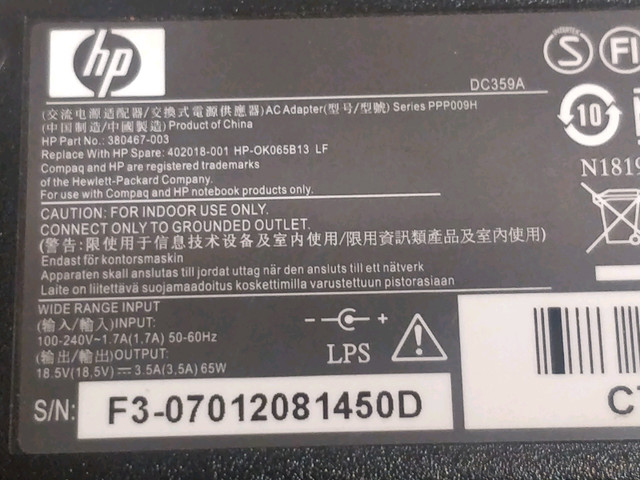HP 402018-001 18.5V 3.5A 65W Power Adapter in Laptop Accessories in Hamilton - Image 3