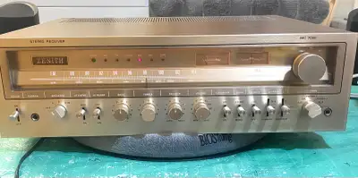 ZENITH AUDIOPHILE VINTAGE RECEIVER (Mint), View more
