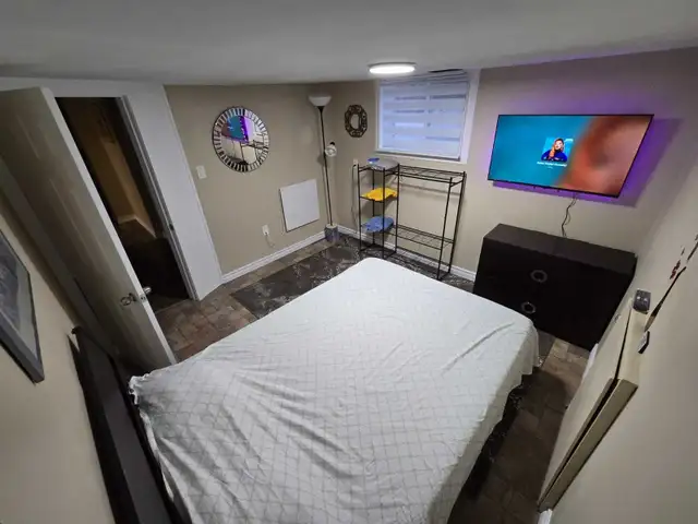 Private Room for Rent – OPG Workers Only (Pickering) in Room Rentals & Roommates in Oshawa / Durham Region - Image 4