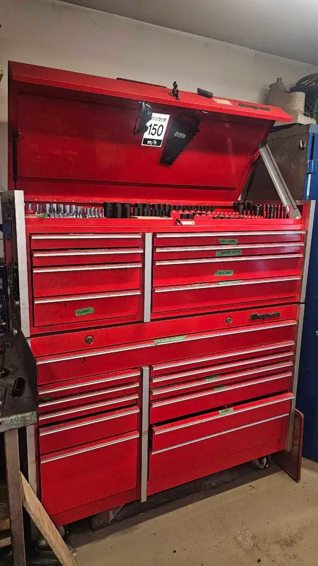 Snap On Tool Chest (both) in Tool Storage & Benches in Gatineau - Image 2