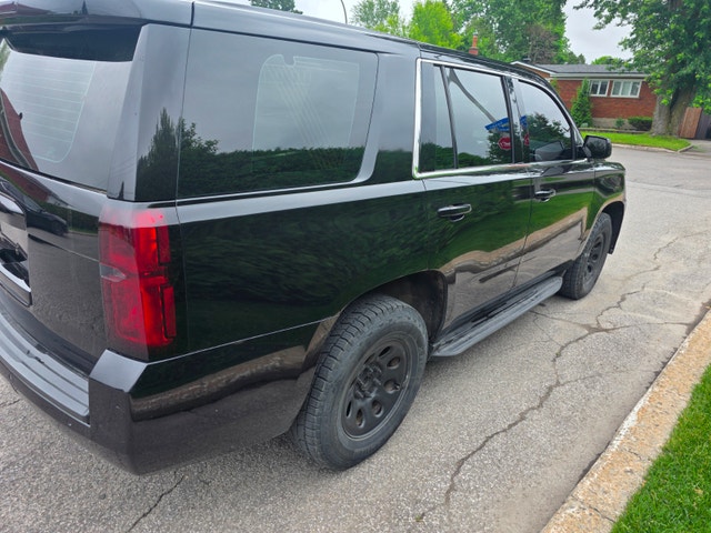 CHEVROLET TAHOE 2015 V8 5.3L , BLACK ON BLACK, AUTOMATIQUE 4×4 — photo 3