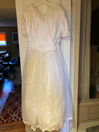 wedding dress short-sleeved