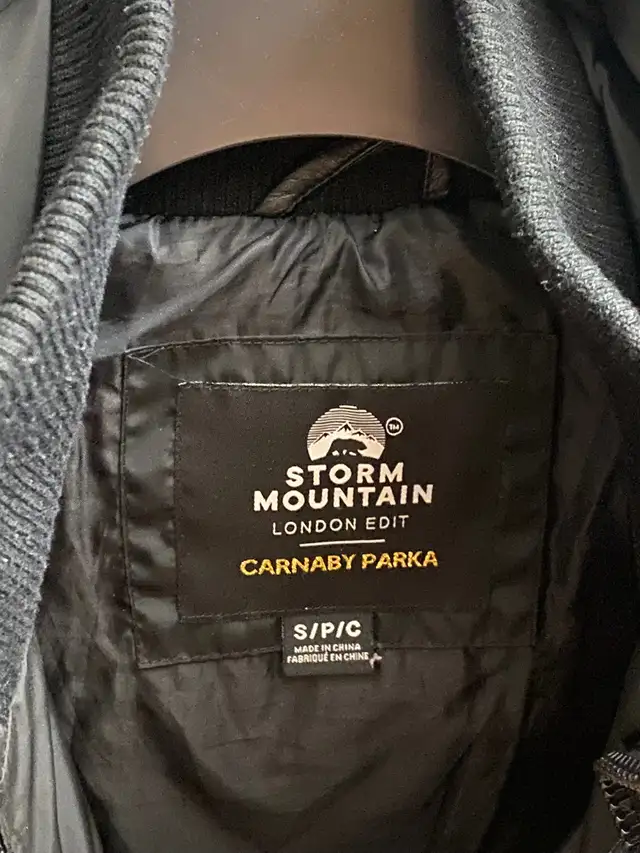 Women’s winter jacket for sale!! in Women's - Tops & Outerwear in Ottawa - Image 4