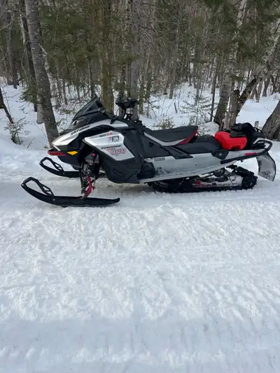 2024 skidoo renegade xrs 900ace turbo R 10.25” screen accommodation sale with loiselle sport skidoo...