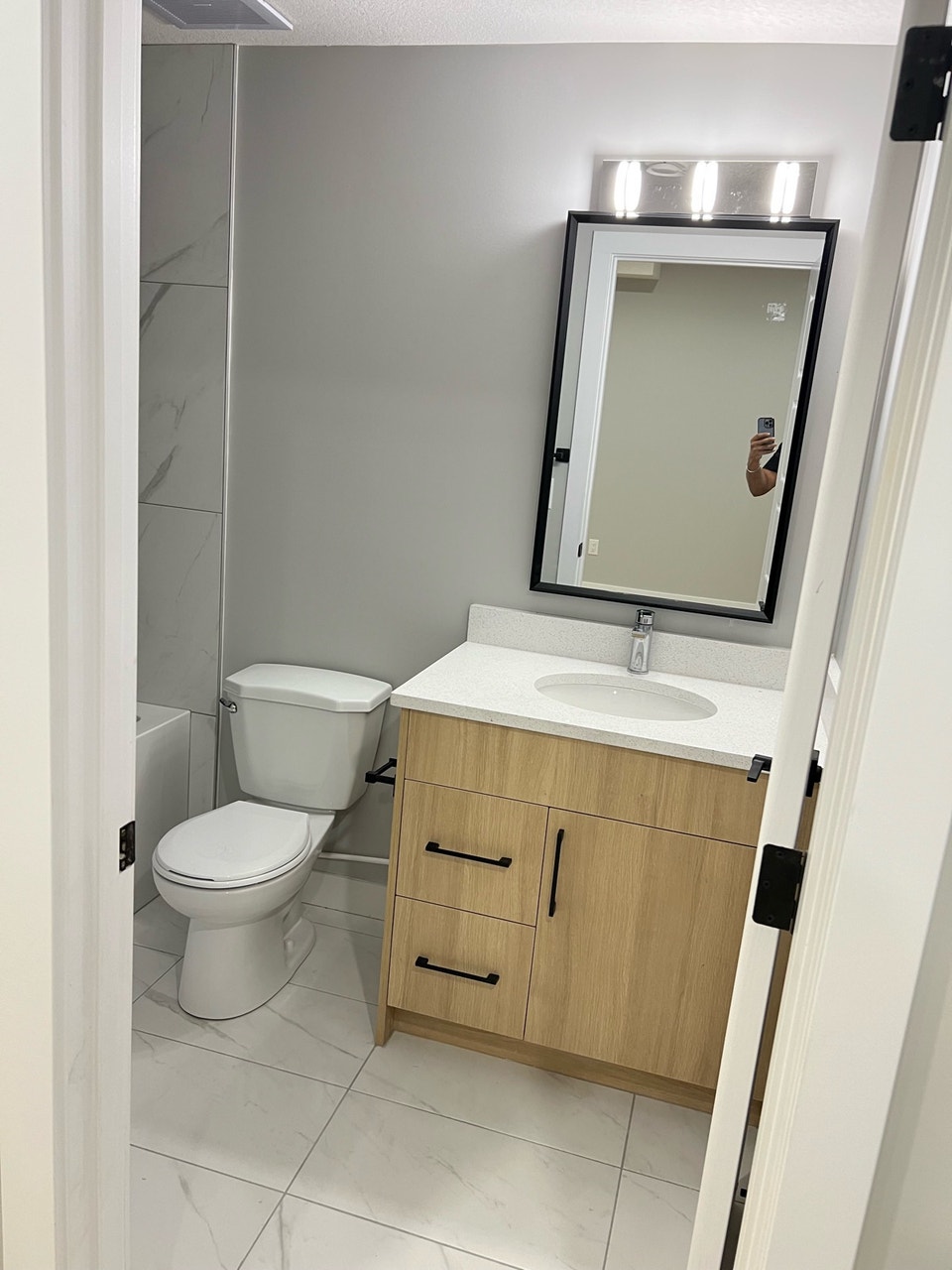 2 Bedroom 1 Bathroom 3