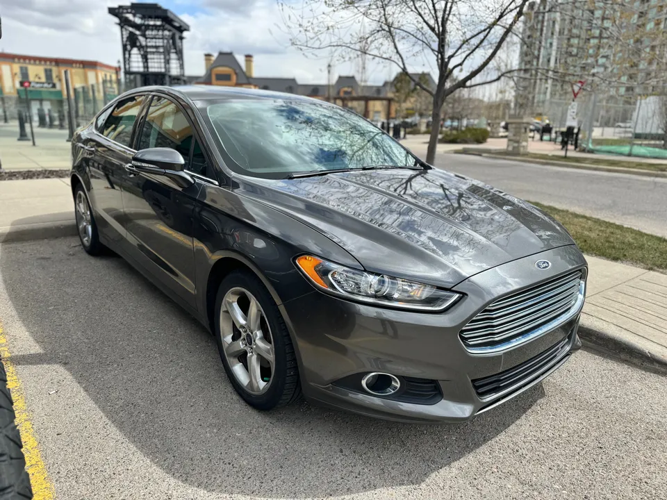 2015 FORD FUSION SE AWD 2.0 Ecoboost 135,000km