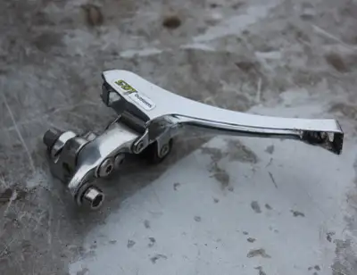 Shimano 105 Dérailleur avant FD-5500 Front. Japan. Braze-on, View more