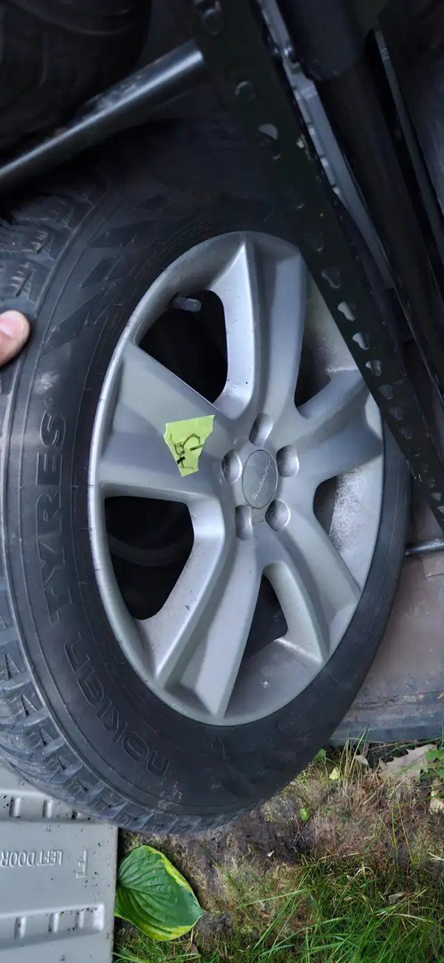 4 Pneus Nokian Hakkapeliitta - hiver Montés sur mags in Tires & Rims in Longueuil / South Shore - Image 2