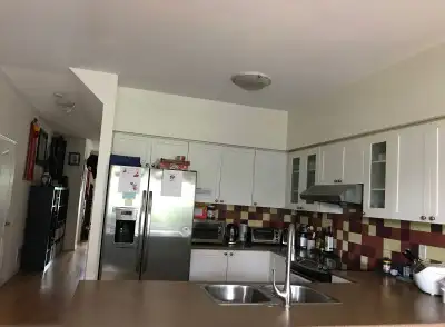 $850 YORK UNIVERSITY ROOM FOR RENT (York Village)