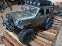 RC jeep rock crawler 1/12 scale. 