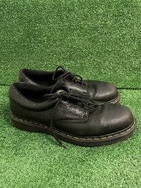 DR MARTEN Boston Leather Shoe ( MENS SIZE 12 US )