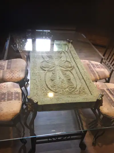 Joli set de cuisine vitré en fer forgé avec tête de lion et imitation de marbre 40x60 pouces