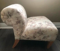 Modern Single Sofa Chair - Armless Design