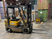 5000LB CAT Forklift For Sale