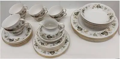 ROYAL DOULTON "LARCHMONT" CHINA (41 pieces), View more