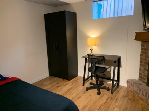 Walking distance to Sheridan College and the Oakville Place Mall. Within close commute to the Oakvil...