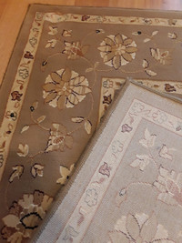 High pile rug. Size: 160 x 230 cm
