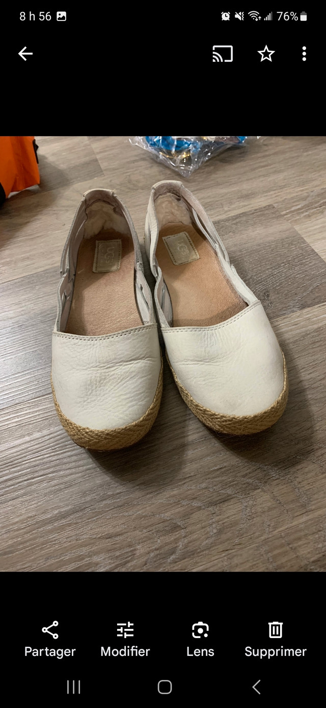 Soulier UGG  7 dans Femmes - Chaussures  à Laval/Rive Nord - Image 3