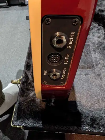 Godin XTSA  with midi brand new and hard shell case, View more