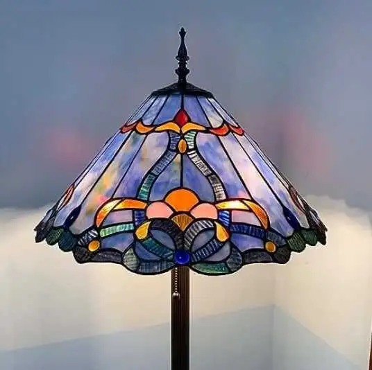 Glass Floor Lamp with 3-Lights Pull-Chain and Stepping Switch, H in Indoor Lighting & Fans in City of Montréal - Image 5