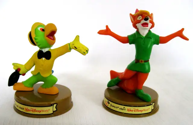 FIGURINES Mac DONALDS 100 ANS DE MAGIE DISNEY 3$ CHAQUE AU CHOIX in Arts & Collectibles in West Island - Image 4