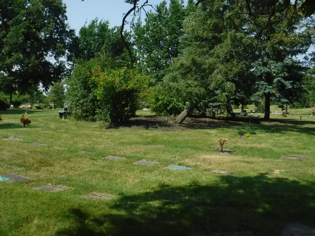 CEMETERY PLOT63804731826433124