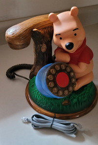 Vintage Disney Telemania "Winnie The Pooh" Desk Telephone