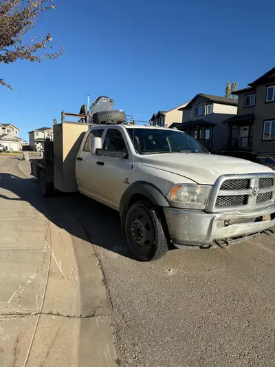 2014 ram 5500. Amco Vera picker /remote 204xxx km Tools are negotiable with purchase (587) 202-0952
